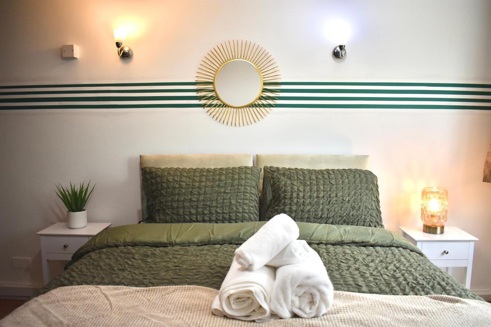 Luxury 2 Bedroom Apartment, Parking, Few Minutes Walk From Wembley Stadium 런던 외부 사진